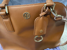 Load image into Gallery viewer, TORY BURCH TOTE BAG (Camel)