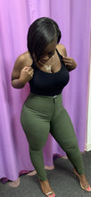 Load image into Gallery viewer, FLATTER ME JEANS (OLIVE)