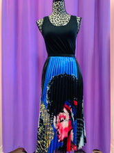 Load image into Gallery viewer, QUEEN