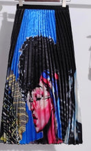 Load image into Gallery viewer, QUEEN