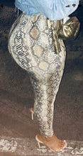Load image into Gallery viewer, FLATTER ME JEAN (SNAKE SKIN)