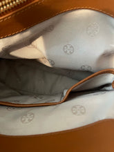 Load image into Gallery viewer, TORY BURCH TOTE BAG (Camel)