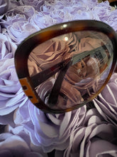 Load image into Gallery viewer, Tory Burch Logo Sunglasses