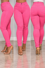 Load image into Gallery viewer, FLATTER ME JEANS (HOT PINK)
