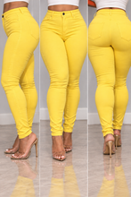 Load image into Gallery viewer, FLATTER ME JEANS (YELLOW)
