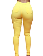 Load image into Gallery viewer, FLATTER ME JEANS (YELLOW)

