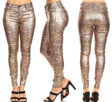 Load image into Gallery viewer, FLATTER ME JEAN (SNAKE SKIN)
